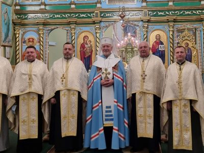Подячний Молебень з нагоди 50-ти ліття о. Тараса Огара. Молебень звершив Архиєпископ і Митрополит Кир Володимир Війтишин.